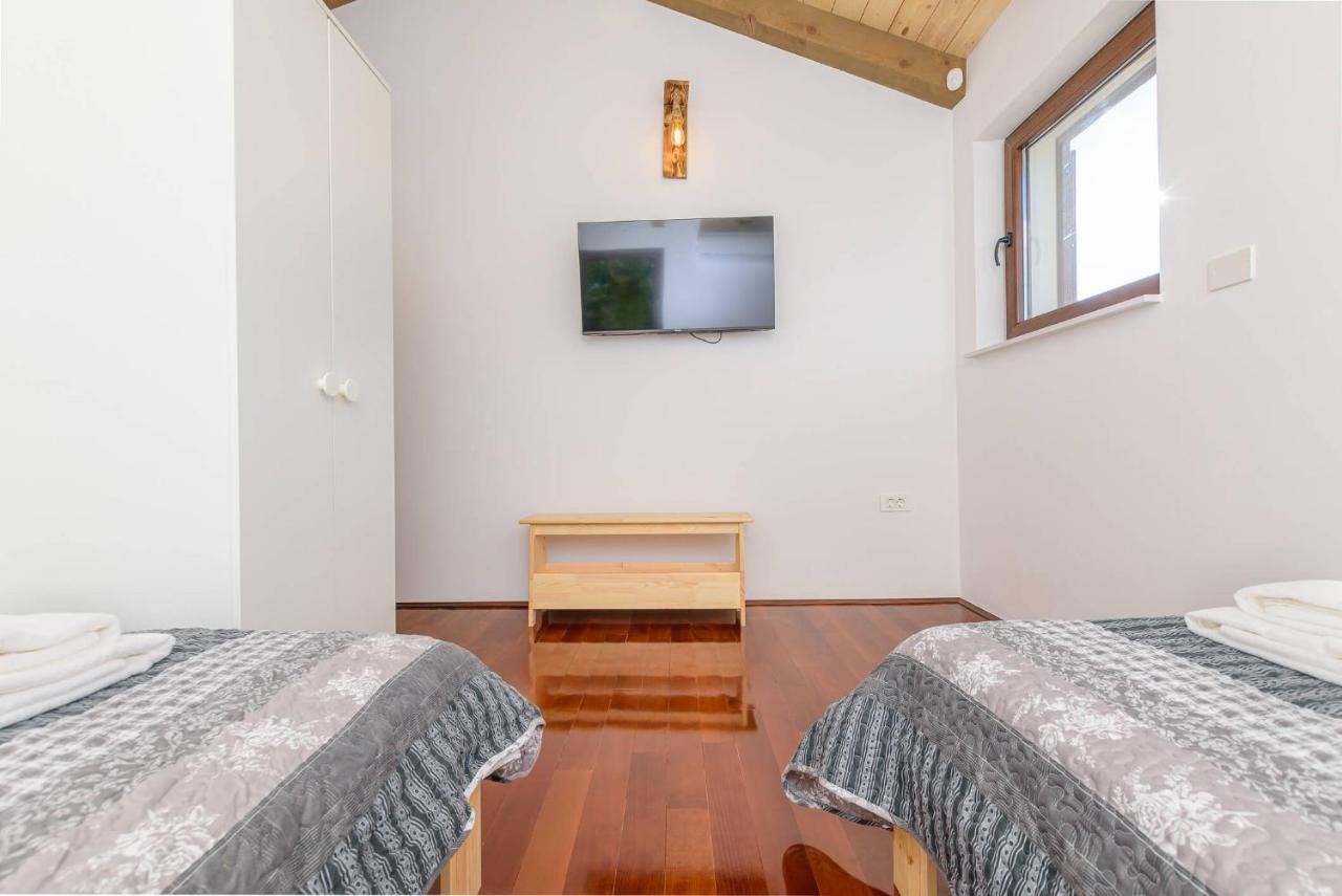 Villa David - Luxurious Secluded Villa With A Heated Pool Butkovići Exterior foto