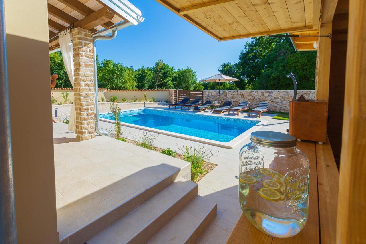 Villa David - Luxurious Secluded Villa With A Heated Pool Butkovići Exterior foto